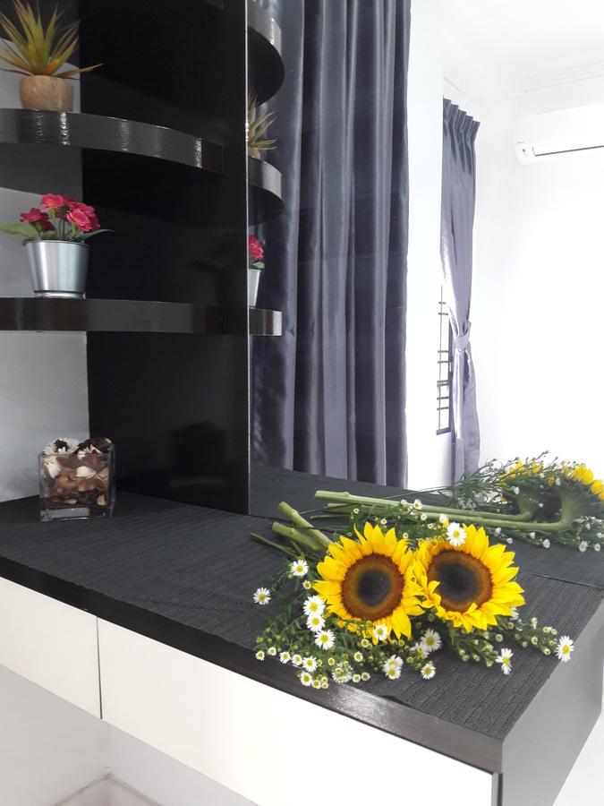 Jb Homestay Bukit Indah Wifi Ciq Mall Legoland Free Parking Джохор-Бару Экстерьер фото